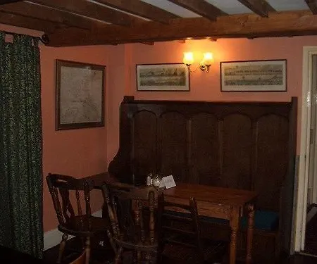 The Board 2* Hawes